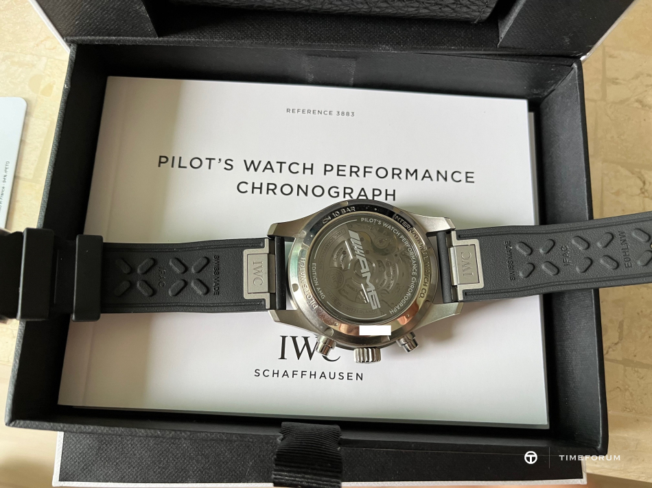 IWC 파일럿 퍼포먼스 크로노그래프 41 AMG 회원장터 TIMEFORUM