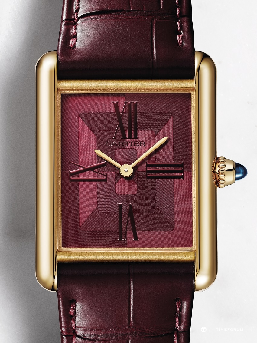 0​3_Cartier_Tank Louis Cartier_close up_WGTA0093.jpg