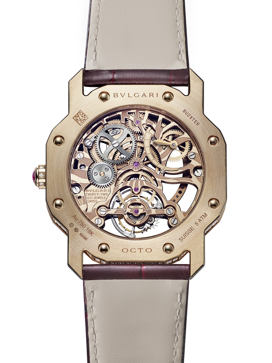 Bulgari 2023_Octo Roma TB Lumière_103751_003.jpg