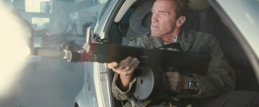 expendables2_2012_frame__01_19_57__12_15_20_05_27_bell_ross_br01_46mm_AA_01_01a.jpg