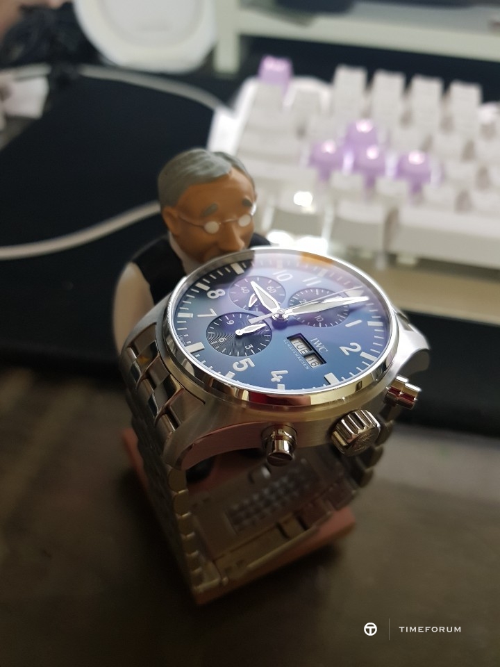 KakaoTalk_20181016_210229127.jpg : 377717로 IWC 입문했습니다.