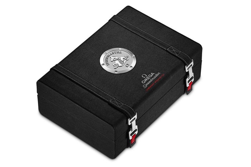 wp-Omega-Moonwatch-presentation-box-850x566.jpg