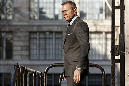 daniel-craig-skyfall-2-sideshotjpg-3570ad28d2fad9fc.jpg : 아임레디