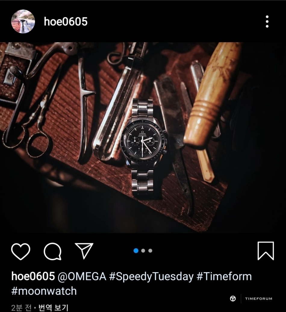 Screenshot_20200519-033120_Instagram.jpg : @OMEGA #SpeedyTuesday 자다깨서 올립니다.