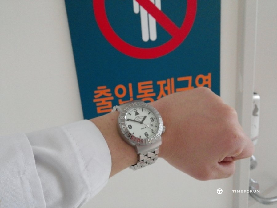 CAM04260.jpg : [스캔데이] Muhle Glashutte Nautic Timer & Bracelet