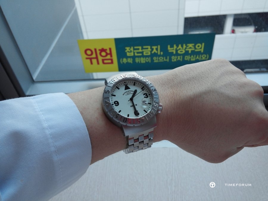 CAM04257.jpg : [스캔데이] Muhle Glashutte Nautic Timer & Bracelet