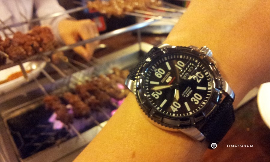 3abc712316d24bbe2f6f8e961863b513.jpg : [SEIKO5 SPORTS]★(모바일) 양꼬치 데이트★