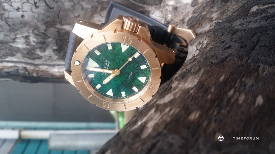 20160129_095818.jpg : HELSON STINGRAY 47mm 브론즈 다이버 입니다