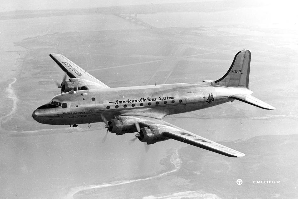 Douglas-dc4_a.jpg