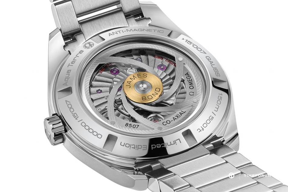 Seamaster_Aqua_Terra_150M_caseback.jpg