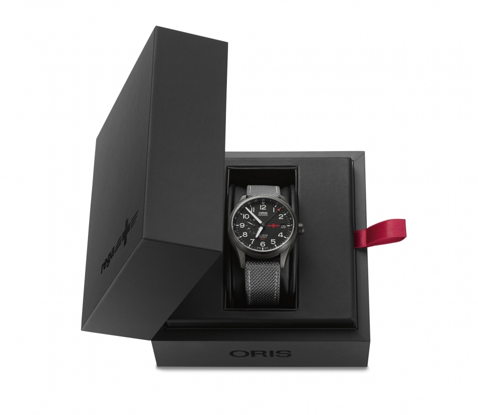 01 748 7710 4284-Set - Oris GMT Rega Limited Edition_HighRes_7517.jpg