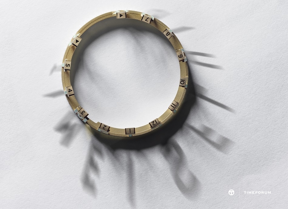 HYT-H2.0TimeIsFluid-Gold-Ring-2.jpg