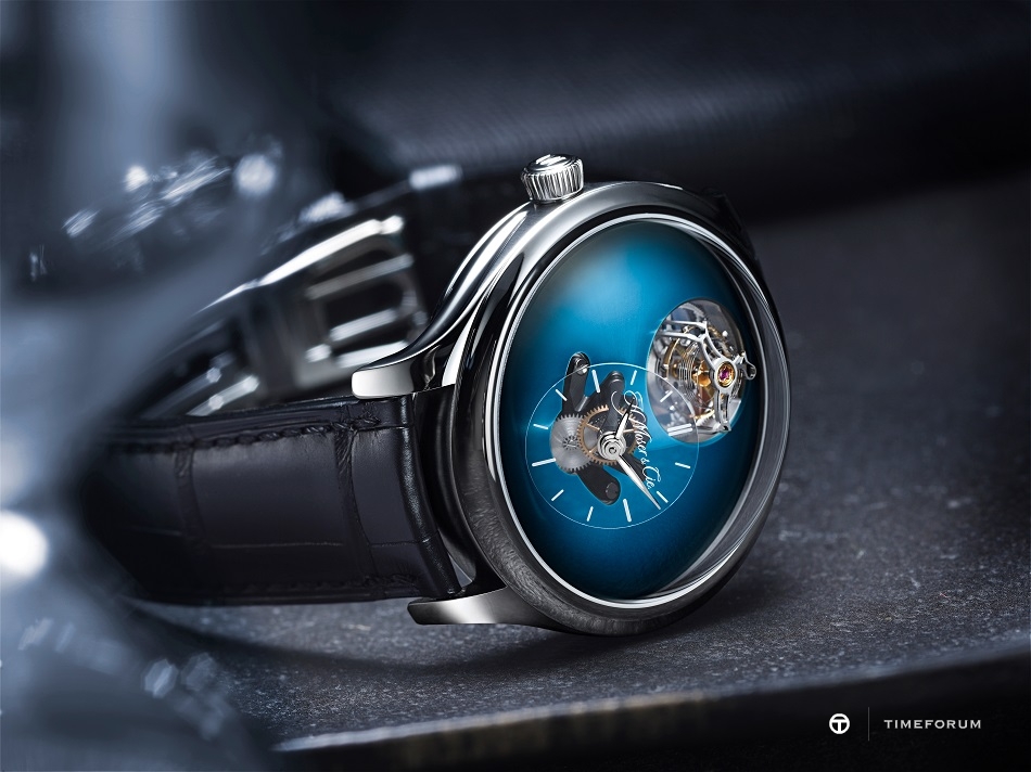 Endeavour Cylindrical Tourbillon H. Moser X MB&F_1810-1200_Lifestyle_01.jpg