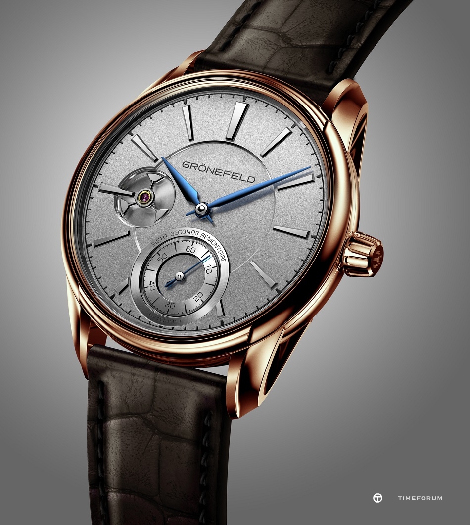 3_Remontoire-RG-Front-View.jpg