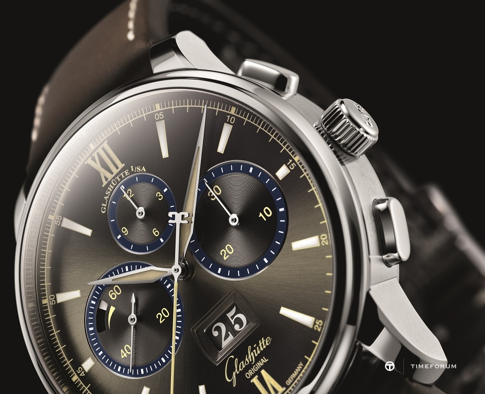 1-37-01-04-02-35_Senator-Chronograph_TheCapitalEdition_Detail-01.jpg