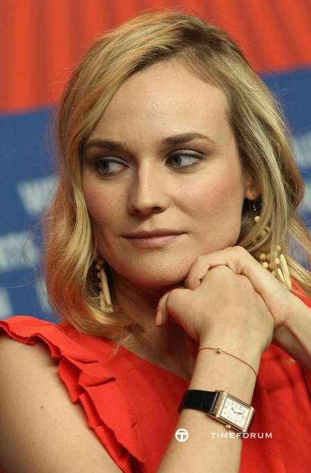 Diane-Kruger-Jaeger-LeCoultre-Reverso-2-thumb-450x682-10334.jpg