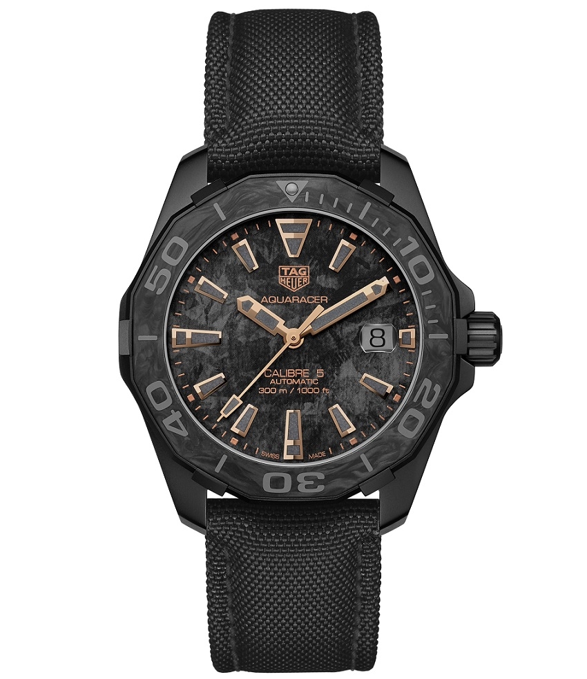 TAGHeuer Aquaracer Carbon_WBD218A.FC6445_2018 (1).jpg