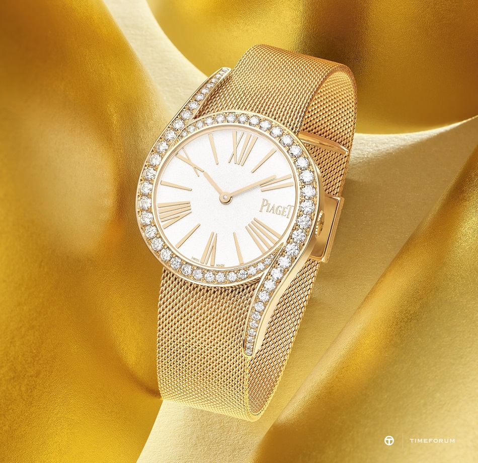 Piaget_Limelight Gala_Watch Auto RG Gold Bracelet_G0A45213_Ambiance.jpg