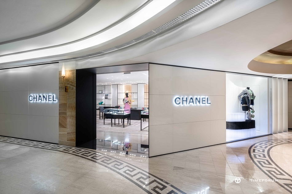 ccc-chanel-fashion-boutique-in-seoul-galleria-department-store-1st-floor-1.jpg