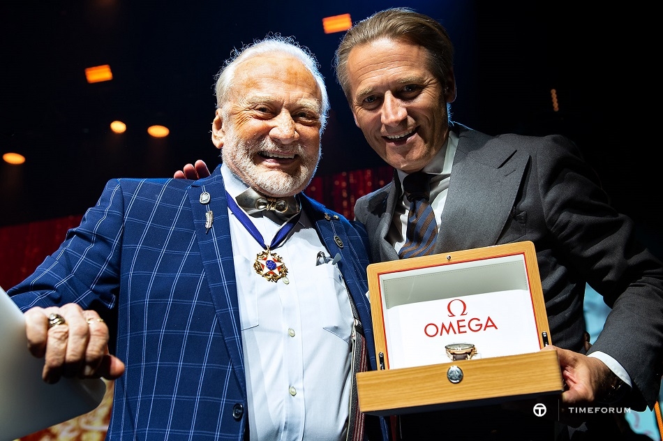 Apollo 11 astronaut Buzz Aldrin & President and CEO of OMEGA, Raynald Aeschlimann.jpg