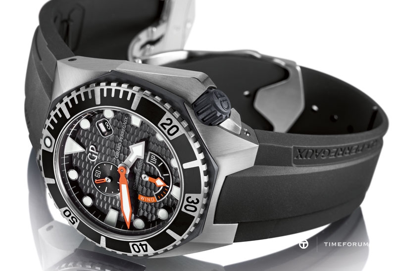 girard-perregaux-sea-hawk-black-01.jpg