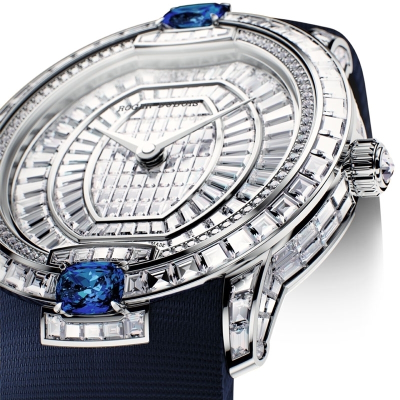 Velvet-Haute-Joaillerie-in-white-gold-with-blue-sapphires-3.jpg