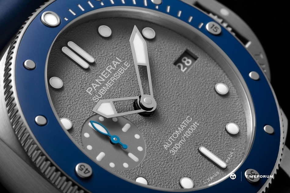 PANERAI_SUBMERSIBLE_42MM_PAM00959_3.jpg