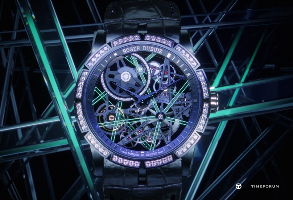 rogerdubuisatmadbutswisseventinosakablacklight-760131.jpg