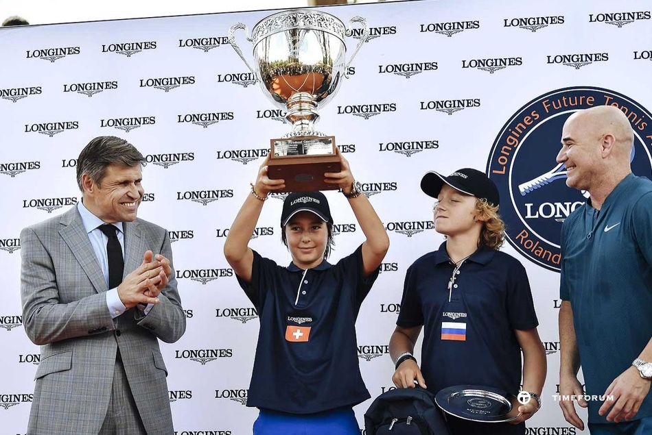 news-switzerland-s-kilian-feldbausch-and-spain-s-victoria-jimenez-are-the-champions-of-the-2018-longines-future-tennis-aces-19-1600x900.jpg