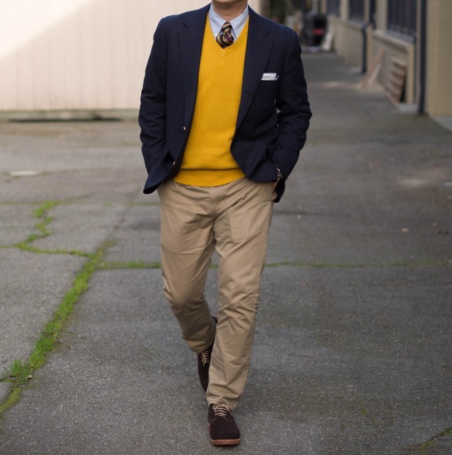 Navy-blazer-chinos-and-repp-tie-650x655.jpg