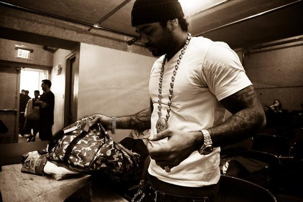 jim-jones-iced-out-audemars-piguet-skull-gang-chain-louis-vuitton-monogramouflage-camoflauge-duffle-bag.jpg