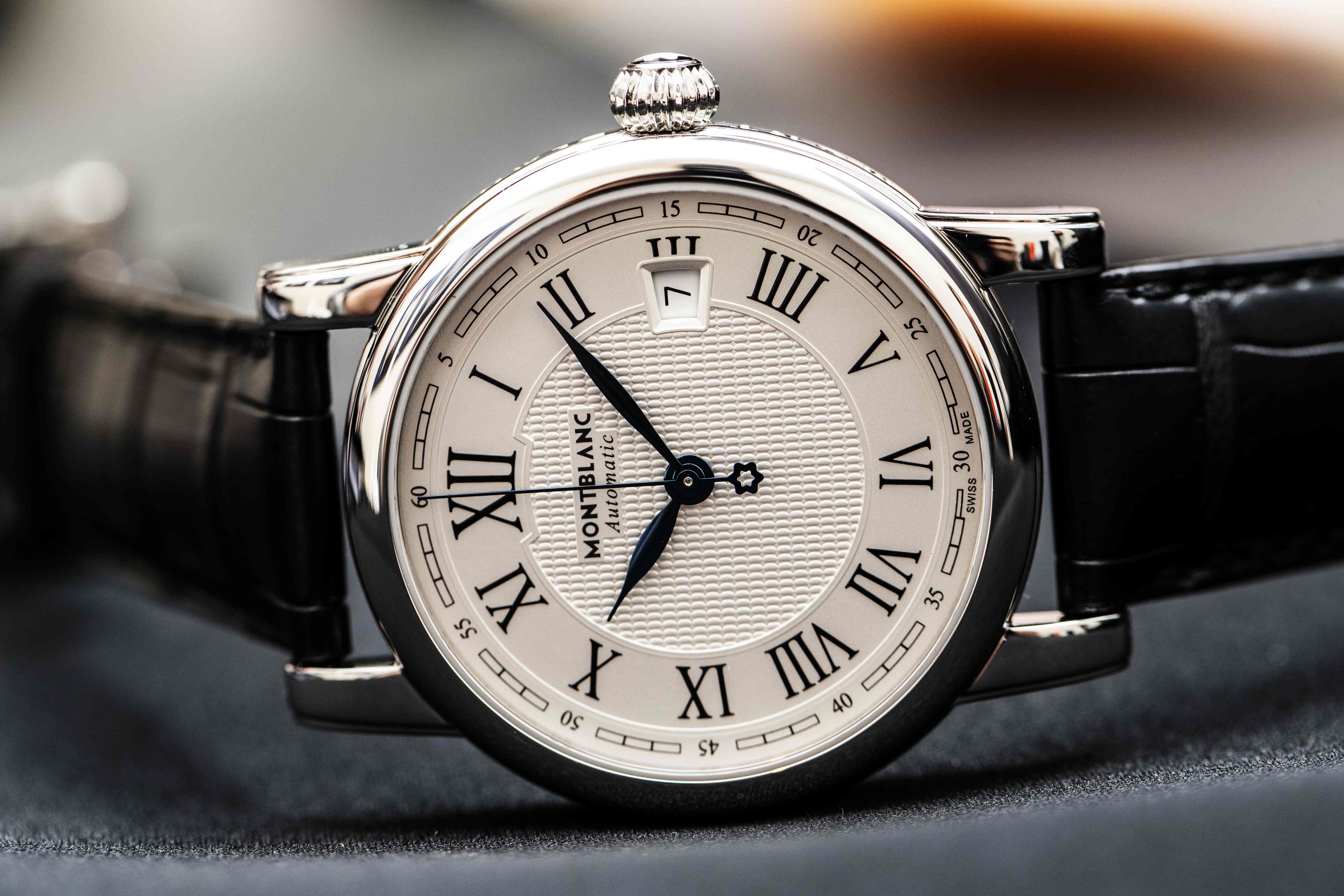 Montblanc-star-date-automatic.jpg