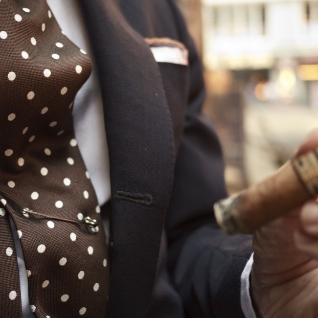 dotted-brown-tie-cigar-men-smoking-style-650x650.jpg