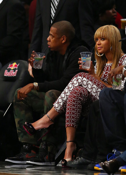 jay-z-beyonce-nets-vs-raptors-2.jpg