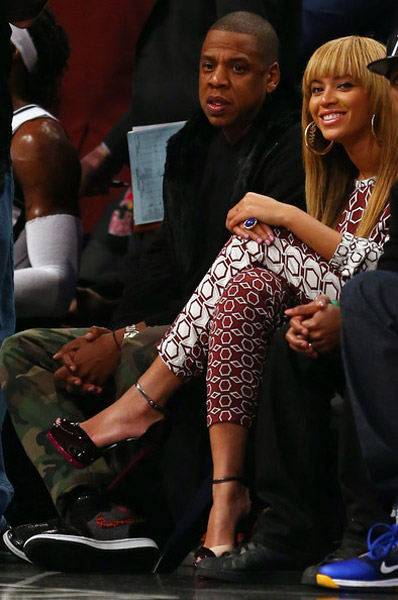 jay-z-beyonce-nets-vs-raptors-1.jpg