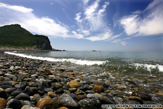 deogjeog-neungdongjagalmadang_courtesy_incheon_municipal_government.jpg