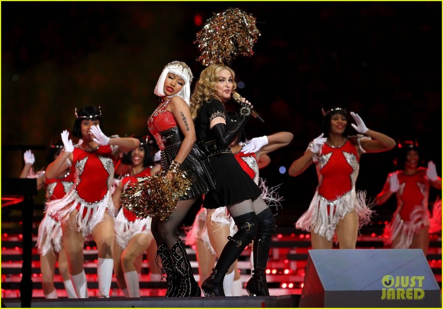 Madonna-Super-Bowl-Halftime-Show-WATCH-NOW-madonna-28859785-1222-855.jpg