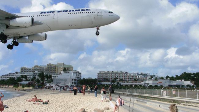 003TWC_mahobeach_650x366.jpg