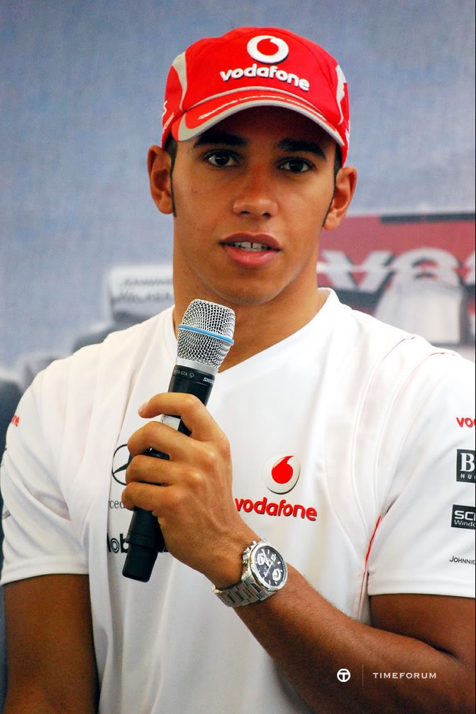 Hamilton_2008_Singapore_GP_1.jpg