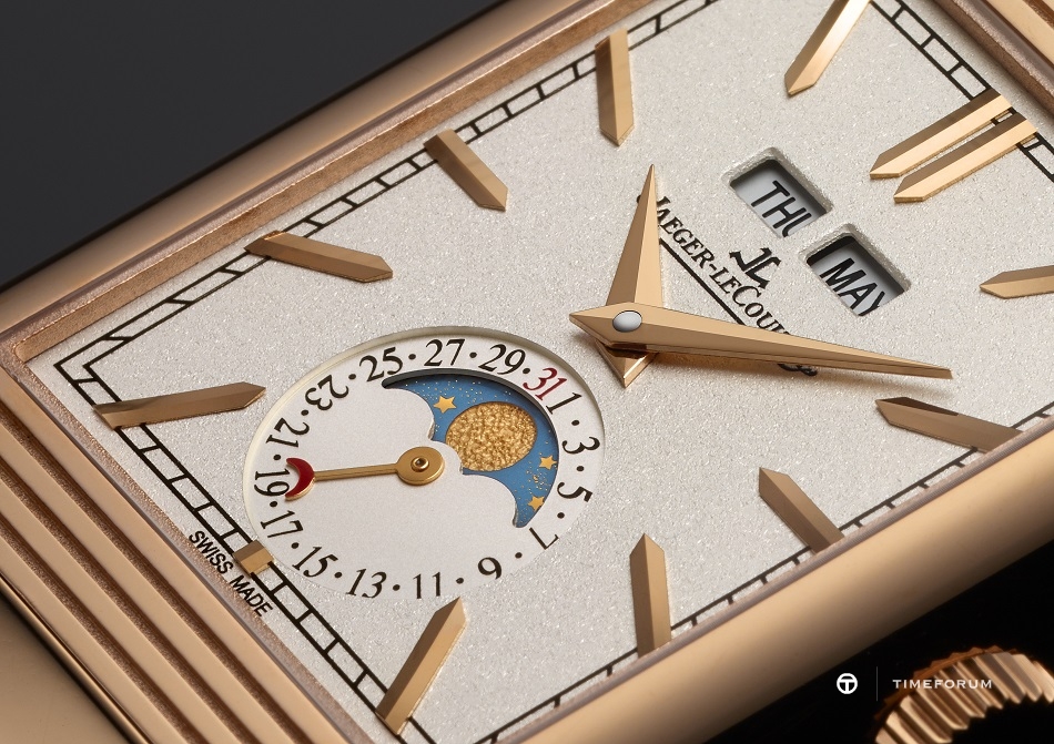 jaeger-lecoultre_reverso_tribute_calendar_dial.jpg