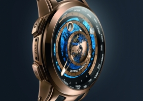 율리스 나르당의 이그제큐티브 문스트럭 월드타이머(Executive Moonstruck Worldtimer)