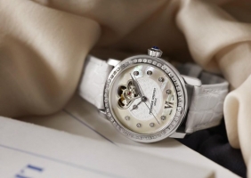 Frédérique Constant 의 World Heart Federation Collection