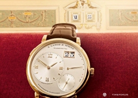 조금 더 작은... A. Lange & Sohne's Grand Lange 1....