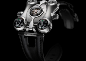 MB&F HM6 스페이스 파이러트(Space Pirate)