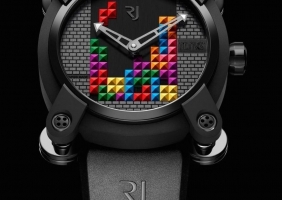 로맹 제롬 테트리스-DNA(Romain Jerome Tetris-DNA)